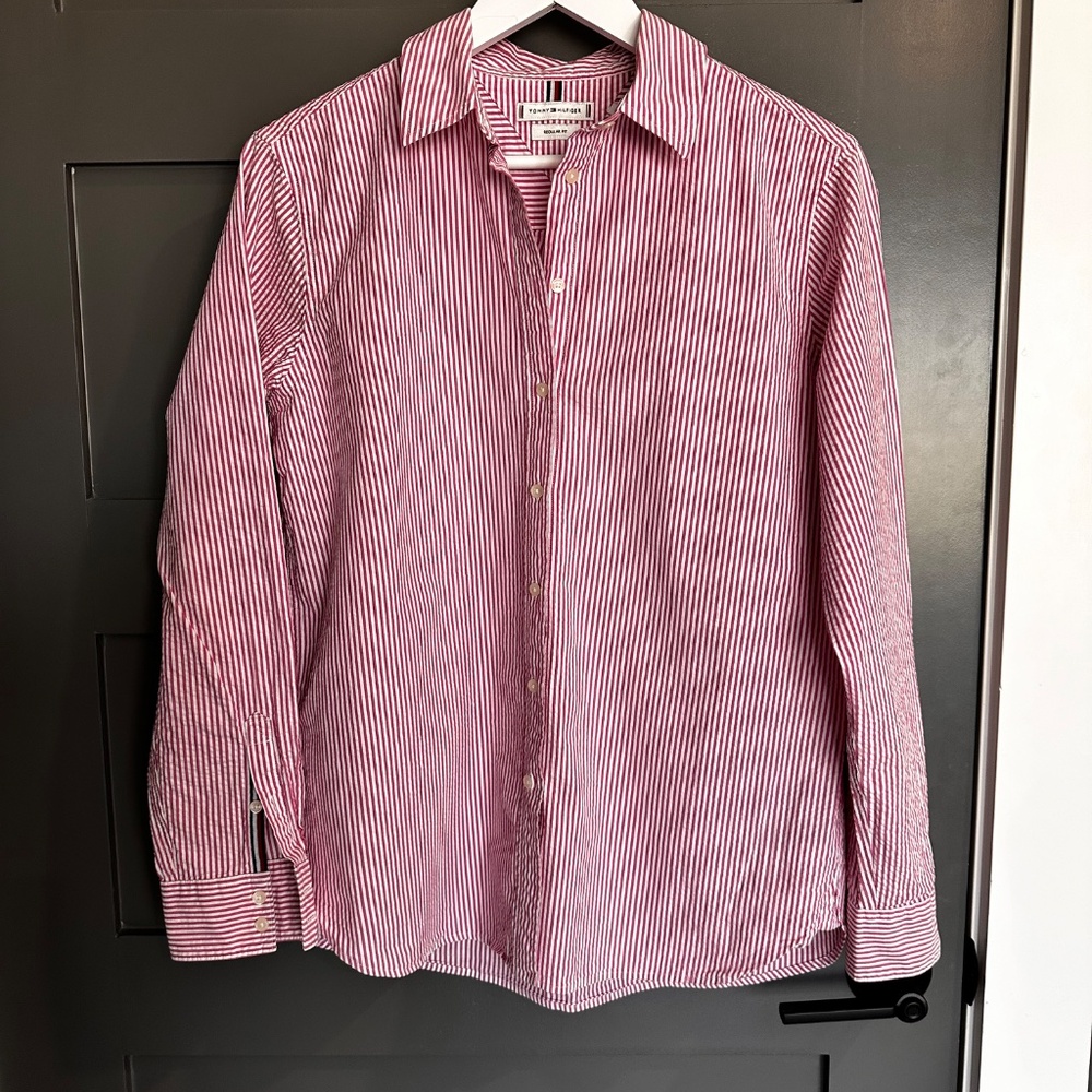 Tommy Hilfiger Seersucker Button-Down Shirt (women’s 8)—regular fit